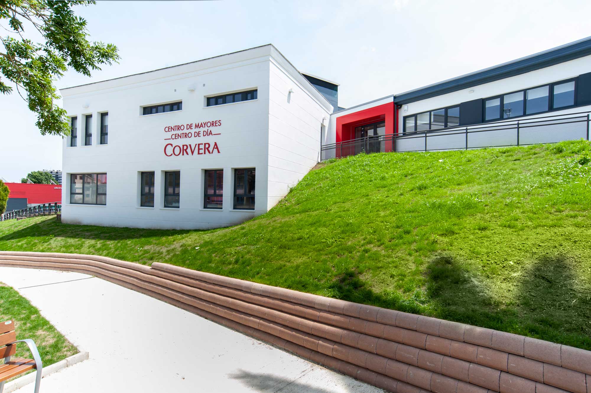 Beatriz-Carranza-Arquitectos | Obras p&uacute;blicos-Centro de d&iacute;a-Corvera