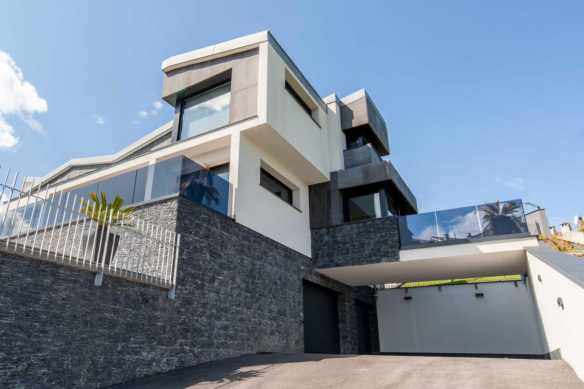 Beatriz-Carranza-Arquitectos | VIVIENDA UNIFAMILIAR EN CASTRILL&Oacute;N