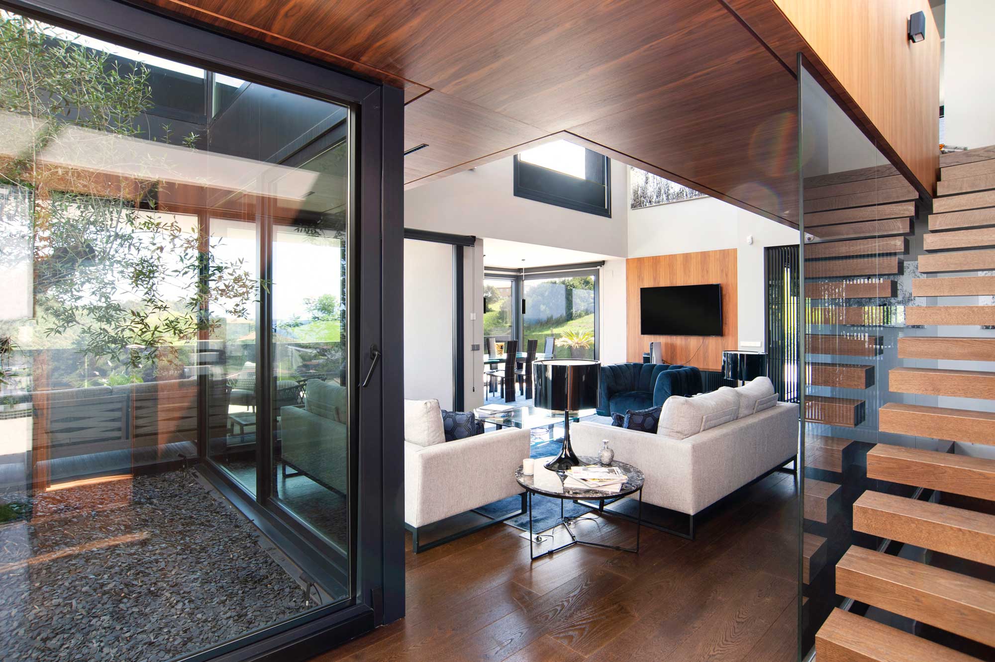 Beatriz-Carranza-Arquitectos | VIVIENDA UNIFAMILIAR EN CASTRILL&Oacute;N