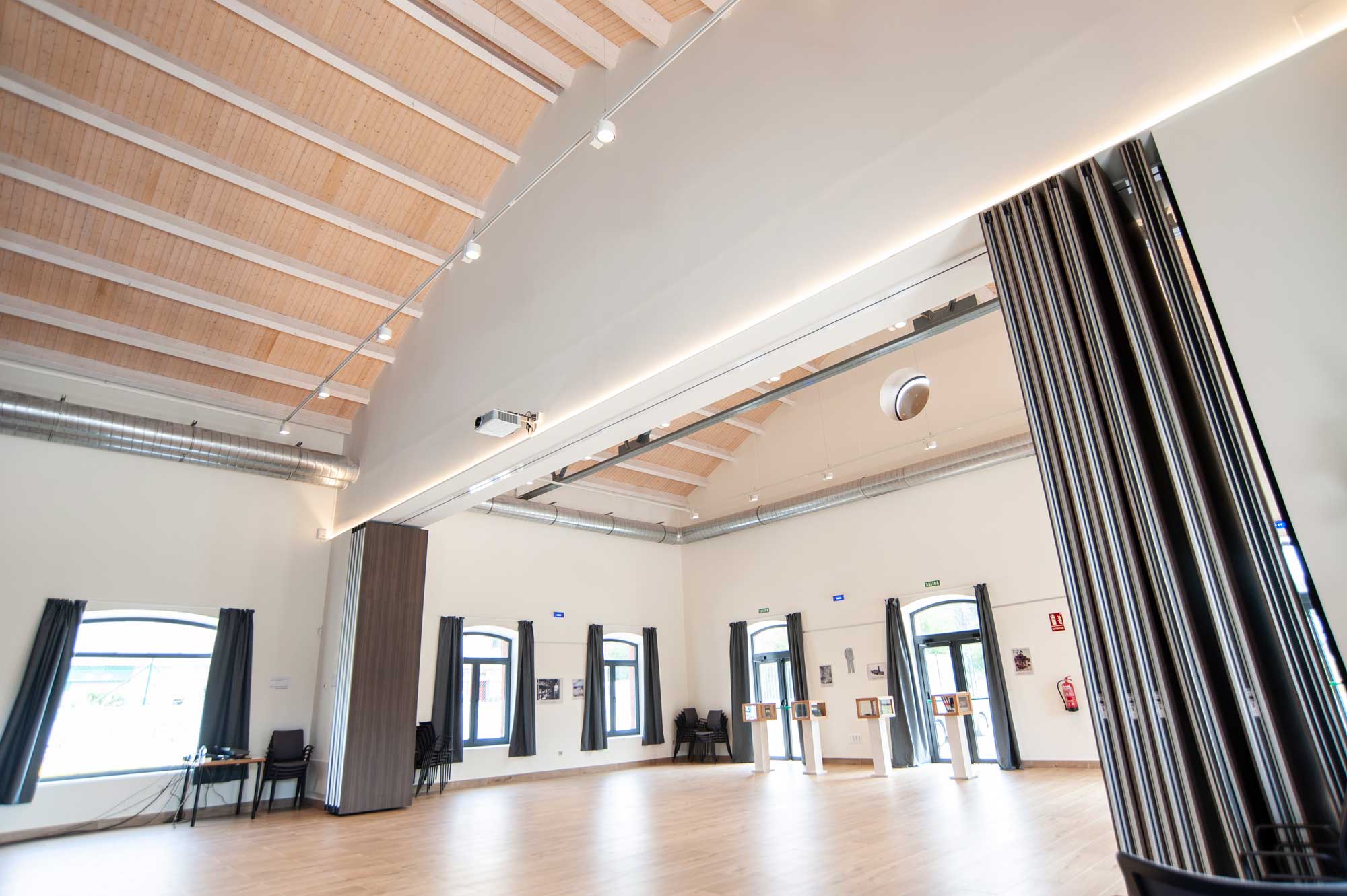 Beatriz-Carranza-Arquitectos | Obras p&uacute;blicos-Lecheria