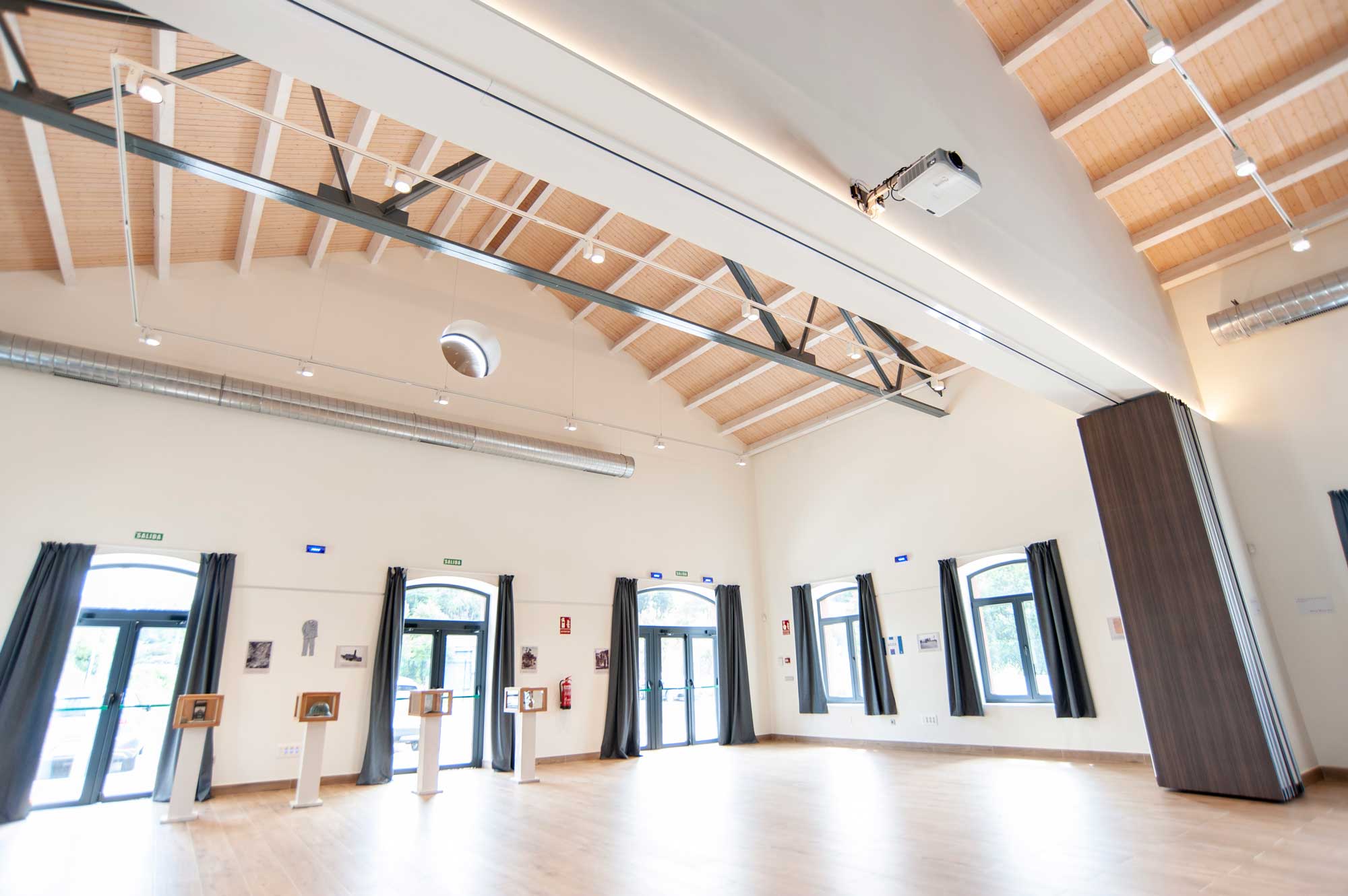 Beatriz-Carranza-Arquitectos | Obras p&uacute;blicos-Lecheria